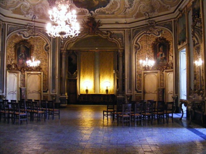 (12) Palazzo Biscari